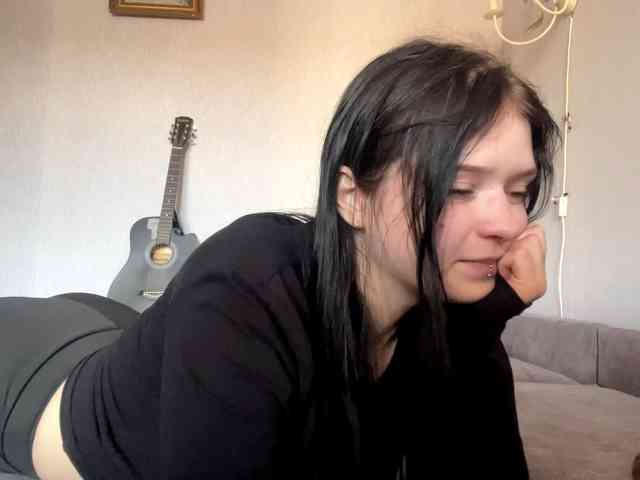NeliaDates webcam