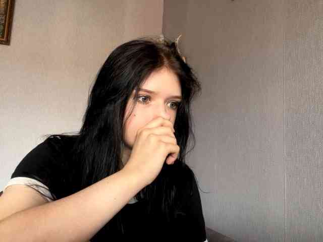 NeliaDates webcam