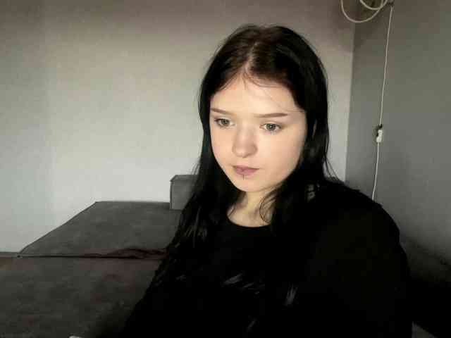 NeliaDates webcam