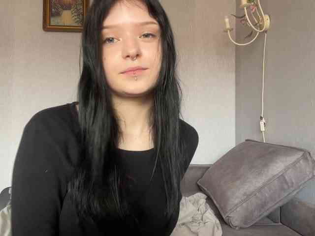 NeliaDates webcam