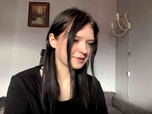 NeliaDates webcam