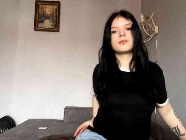 NeliaDates webcam