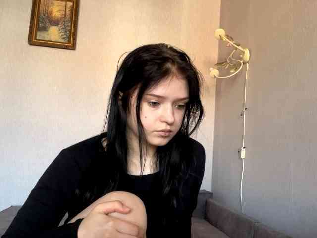NeliaDates webcam