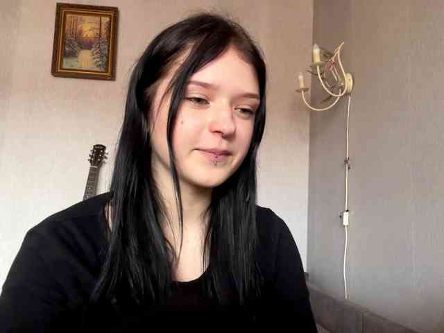 NeliaDates webcam