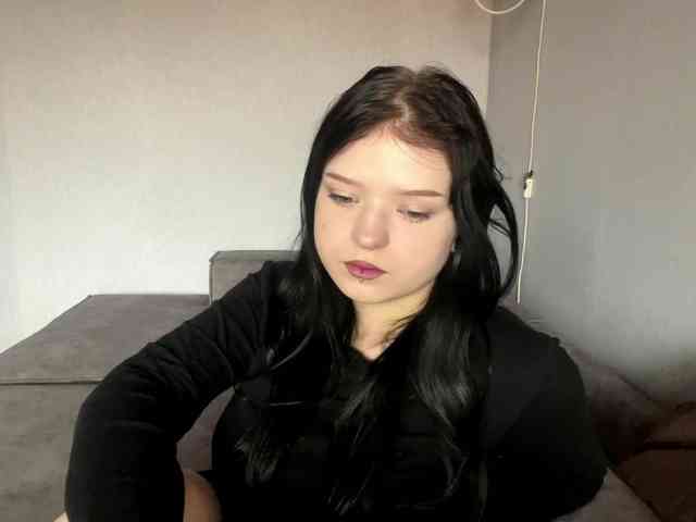 NeliaDates webcam
