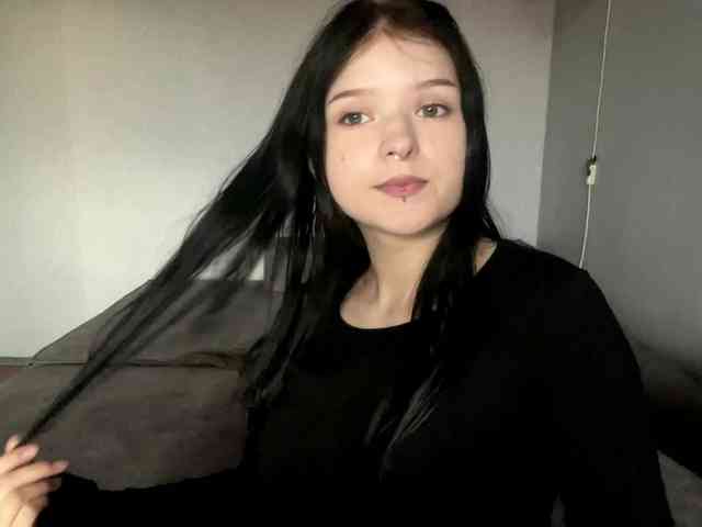 NeliaDates webcam