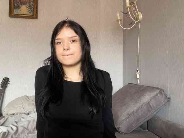 NeliaDates webcam