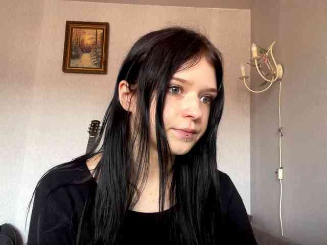 NeliaDates webcam