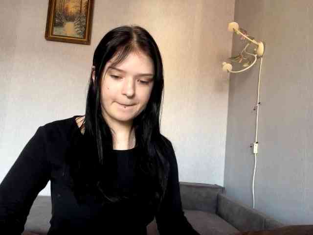 NeliaDates webcam