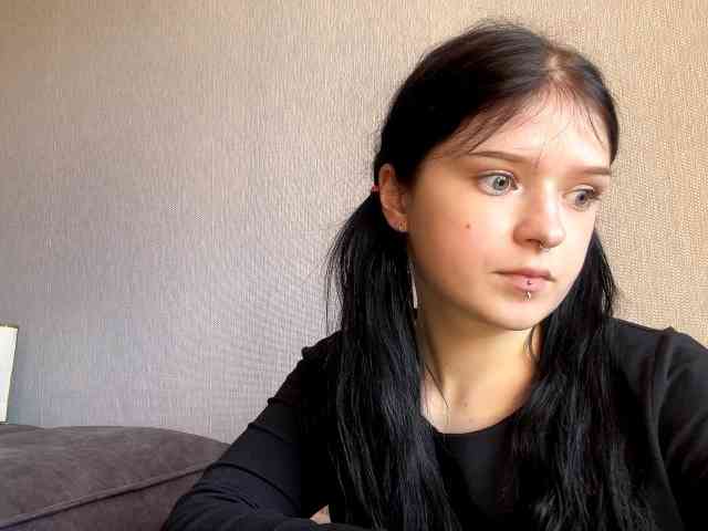 NeliaDates webcam