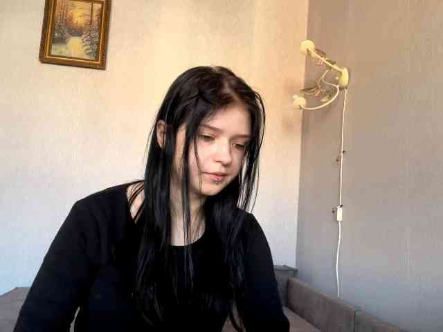 NeliaDates webcam