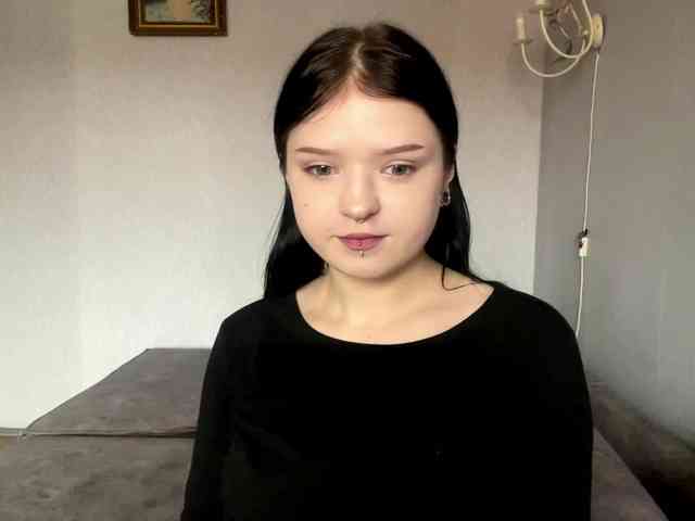NeliaDates webcam