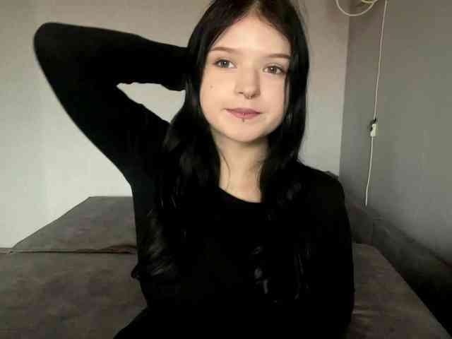 NeliaDates webcam