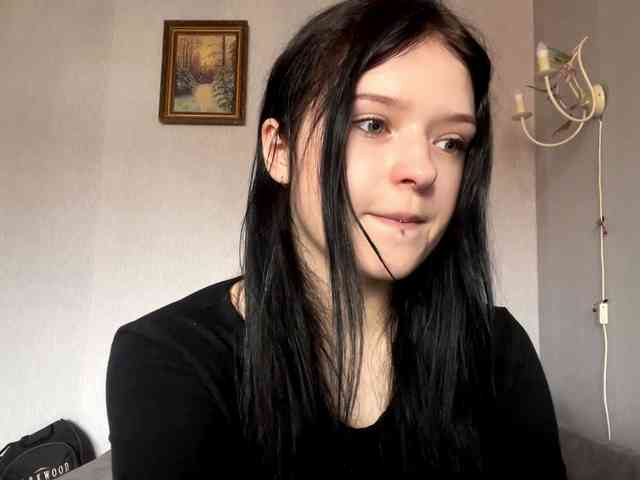 NeliaDates webcam