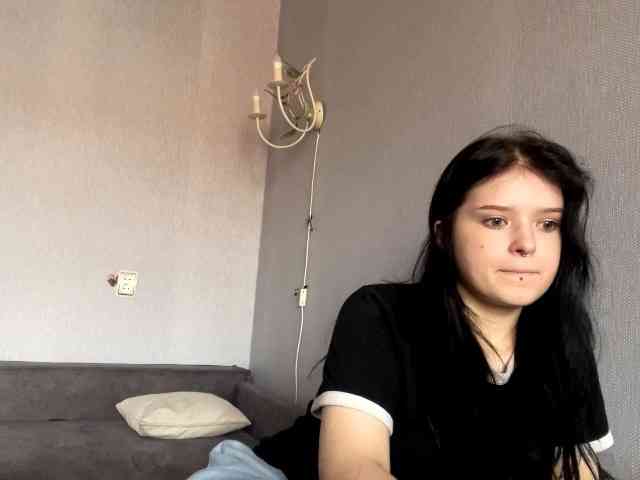 NeliaDates webcam
