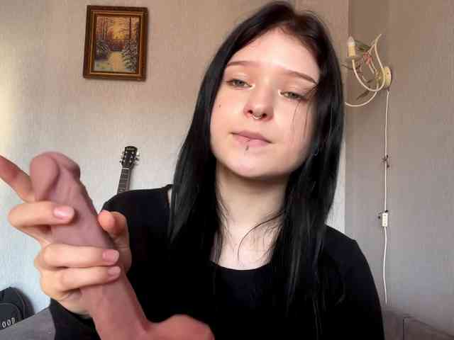 NeliaDates webcam