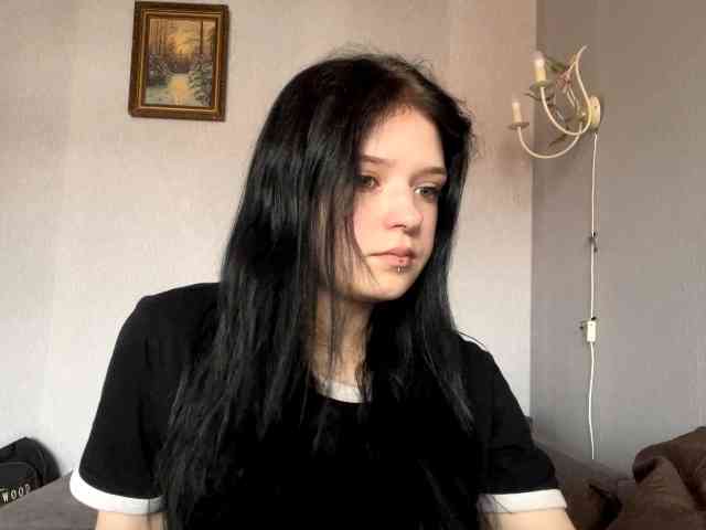 NeliaDates webcam