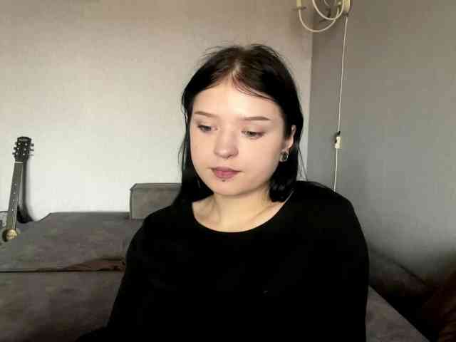NeliaDates webcam