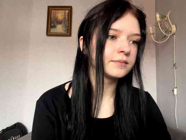 NeliaDates webcam
