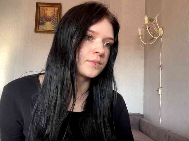 NeliaDates webcam
