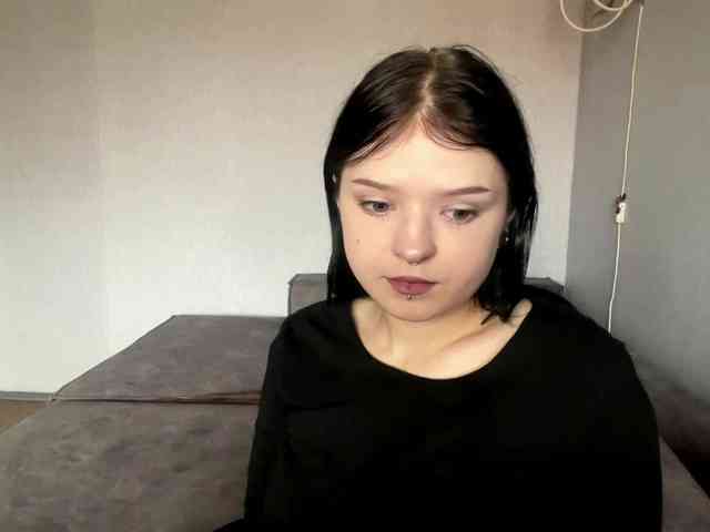 NeliaDates webcam
