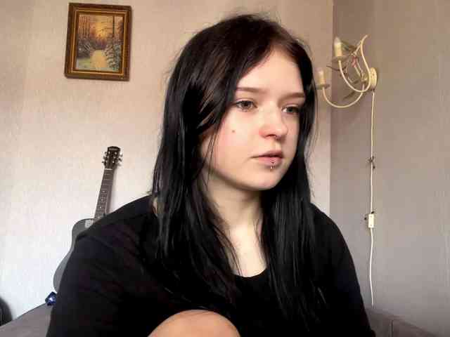 NeliaDates webcam