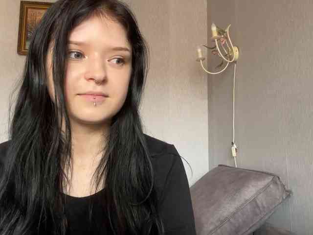 NeliaDates webcam