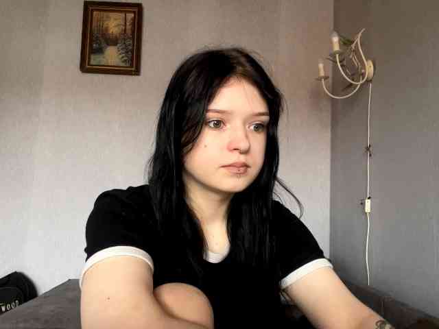 NeliaDates webcam