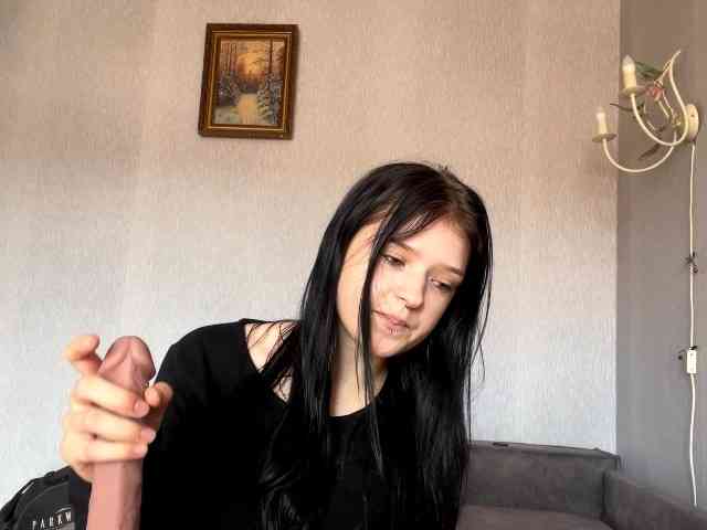 NeliaDates webcam