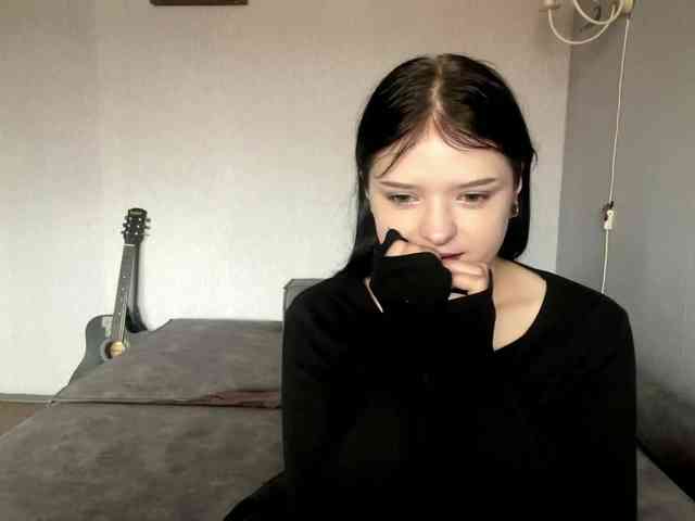 NeliaDates webcam