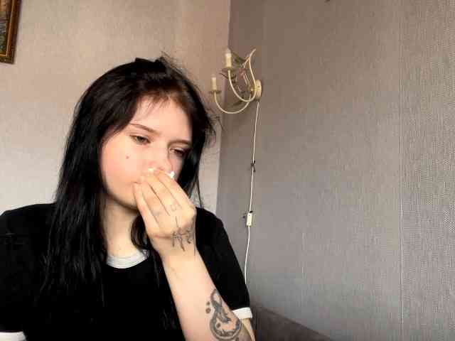 NeliaDates webcam