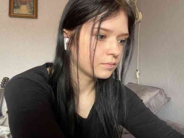 NeliaDates webcam