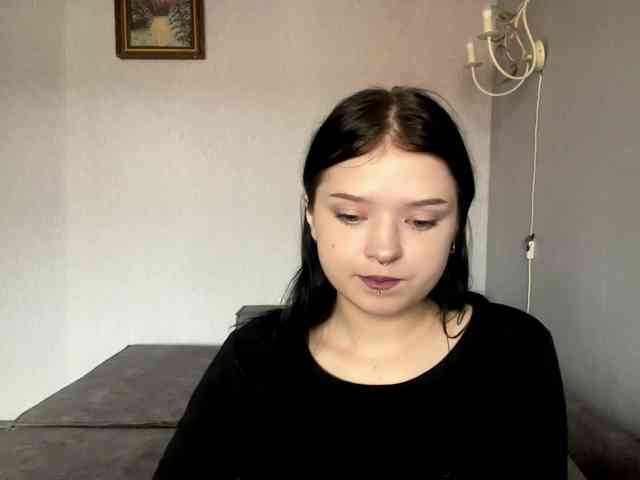 NeliaDates webcam