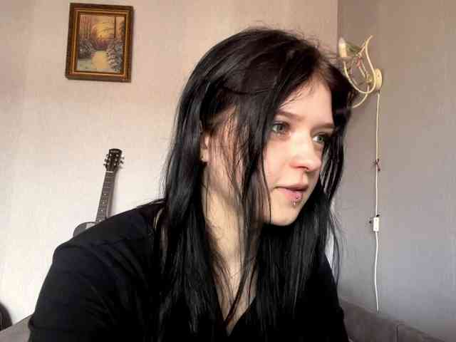 NeliaDates webcam
