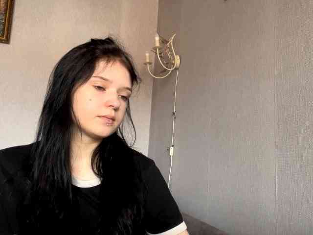 NeliaDates webcam