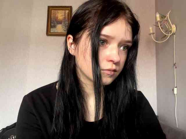 NeliaDates webcam