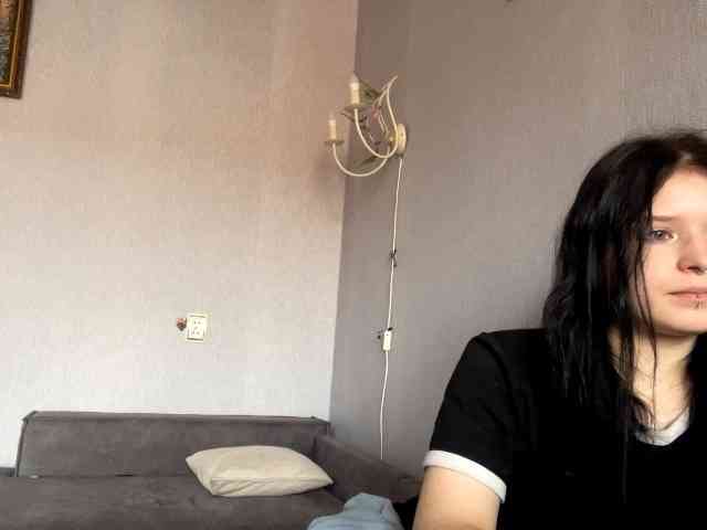 NeliaDates webcam