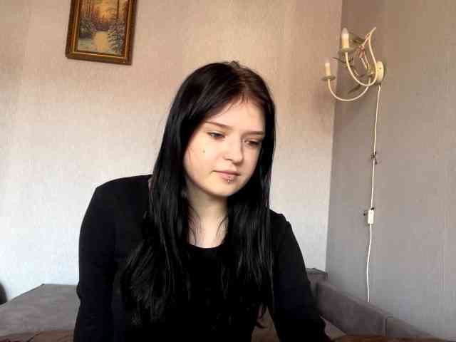 NeliaDates webcam