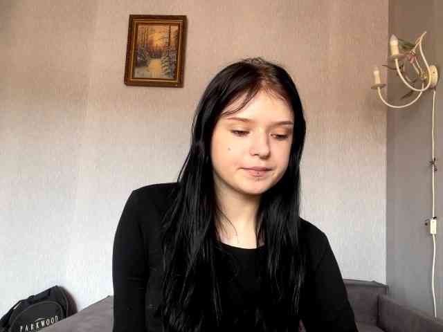 NeliaDates webcam