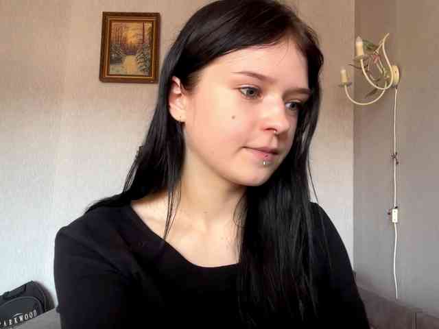 NeliaDates webcam