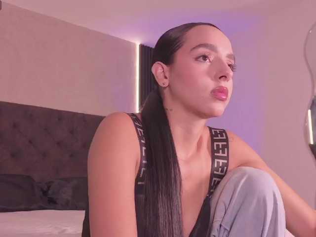 ValentinaMilan live cam on BongaCams