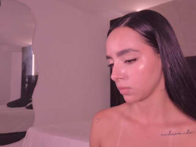 ValentinaMilan live cam on BongaCams