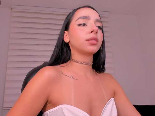 ValentinaMilan live cam on BongaCams