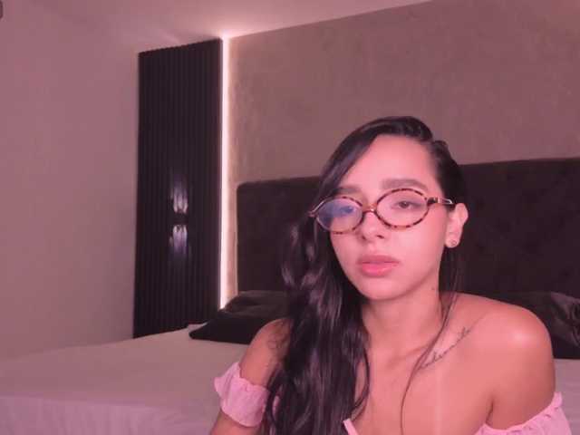 ValentinaMilan live cam on BongaCams