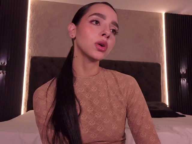 ValentinaMilan live cam on BongaCams