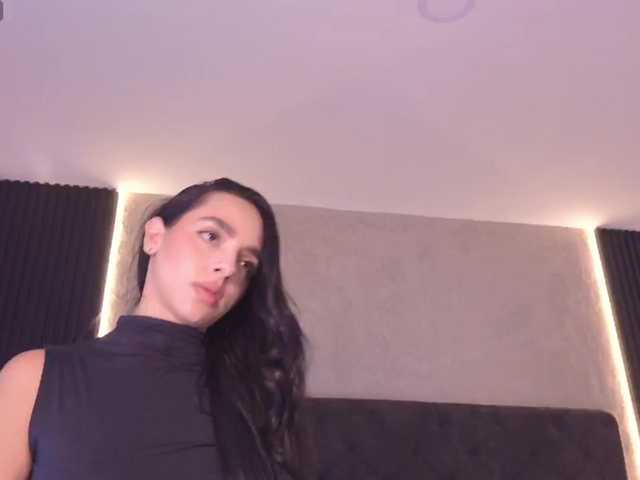 ValentinaMilan live cam preview