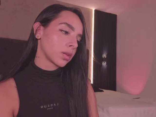 ValentinaMilan live cam on BongaCams