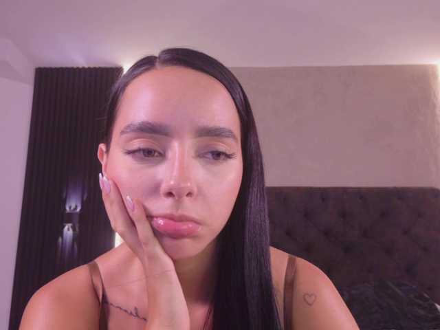 ValentinaMilan live cam on BongaCams