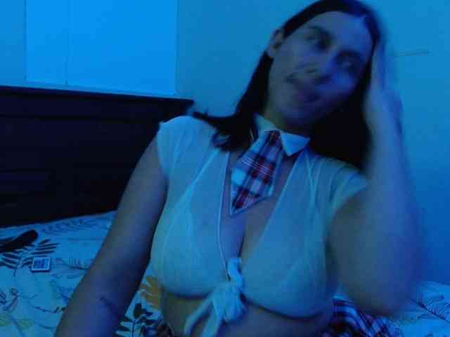 Angela1-1 webcam
