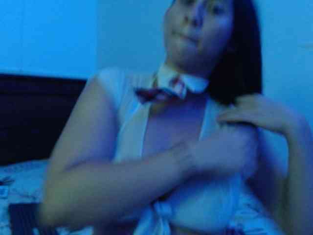 Angela1-1 webcam